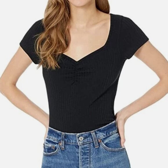 Madewell Tops - Madewell Ribbed Sweetheart Tee Women's Small Minimalist 80s 90s Romantic Classic